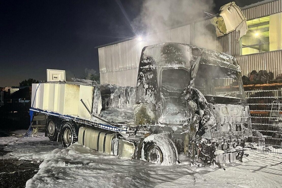 Lkw-Brand auf Firmengelände in Eschweiler