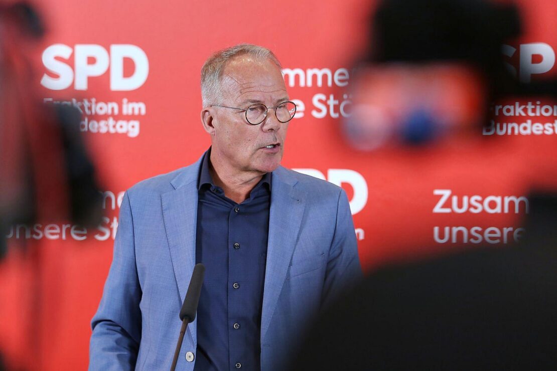 Miersch sieht Demokratie in Deutschland "massiv unter Druck"