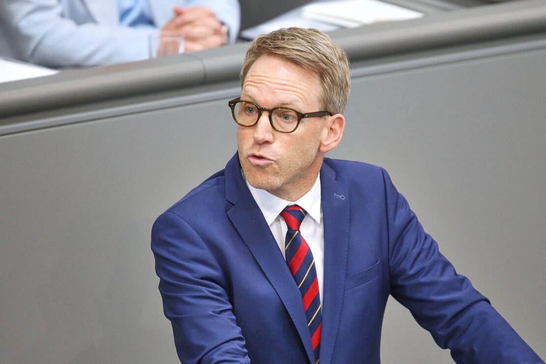 PKGr-Chef: Isolation von AfD-Landesverfassungsschutz möglich
