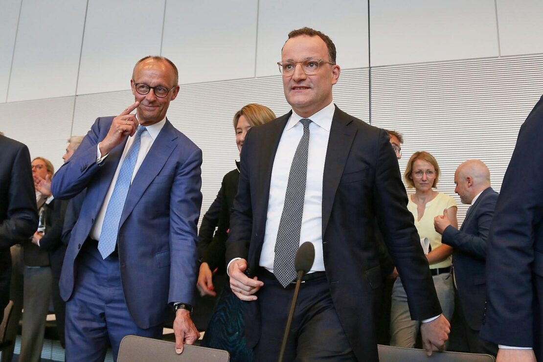 Spahn als Chef der Unionsfraktion wiedergewählt