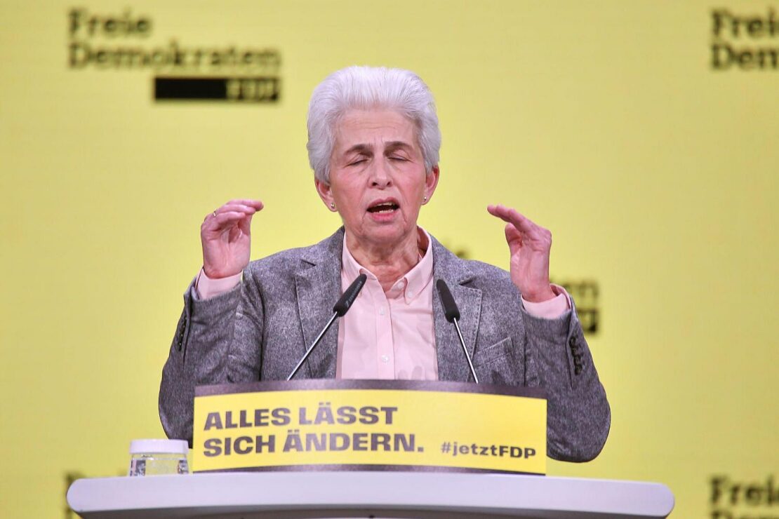 Strack-Zimmermann mahnt Merz zu mehr Besonnenheit