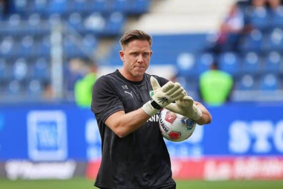 Nico Hildebrandt verlässt SpVgg Greuther Fürth, neuer Torwarttrainer Frank Kackert übernimmt.