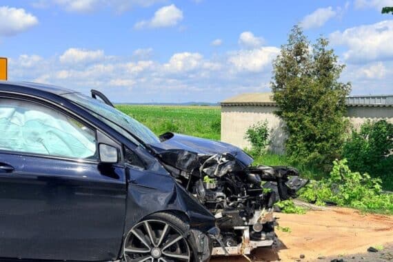 Verkehrsunfall mit Feuerwehr und Rettungsdienst auf der Lageschen Straße in Detmold.