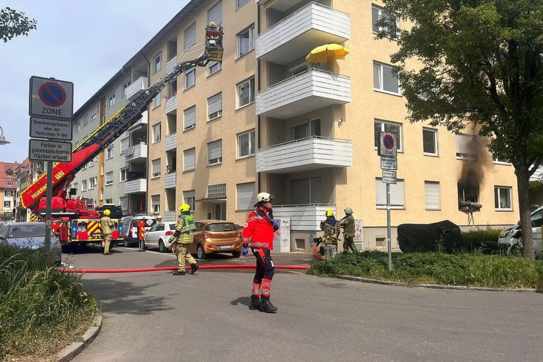 Wohnungsbrand in Konstanzer Altstadt: Feuerwehr rettet vermisste Person
