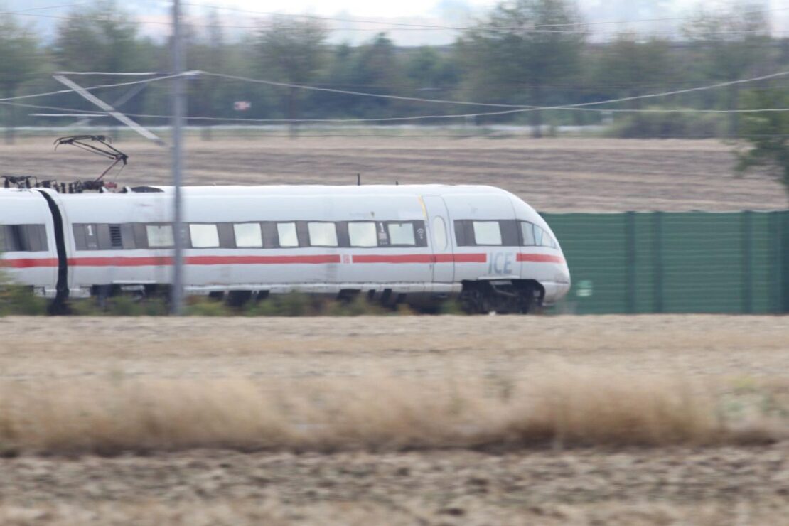 Bahnstrecke Hamburg-Berlin nach Sanierung wieder in Betrieb