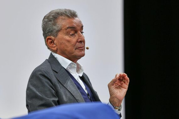 Michel Friedman spricht bei der Gedenkveranstaltung für ermordete jüdische Musiker in Bayreuth.