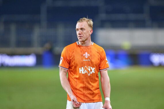 Isac Lidberg, neuer Stürmer von Borussia Mönchengladbach, zeigt Enthusiasmus für den Vereinswechsel.