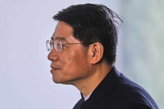 Deng Hongbo fordert Zusammenarbeit und offene Märkte zwischen China und der EU.