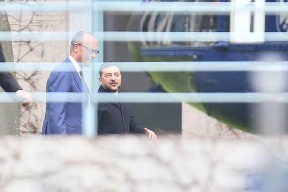 Friedrich Merz, Selenskyj und europäische Staatschefs bekräftigen Unterstützung für die Ukraine.