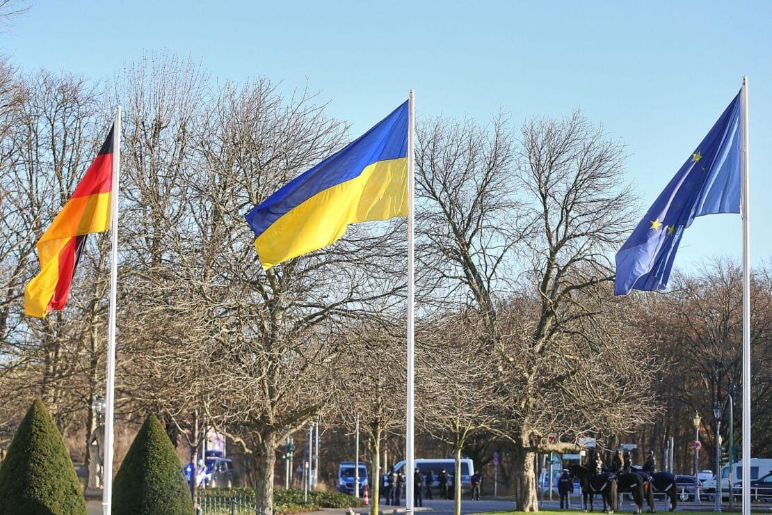 EU startet offiziell Beitrittsverhandlungen mit Ukraine