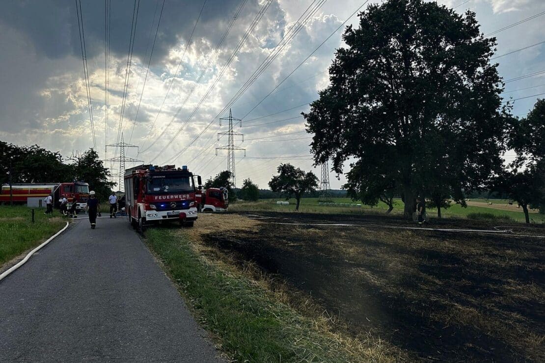 Großer Flächenbrand in Hennef-Lescheid
