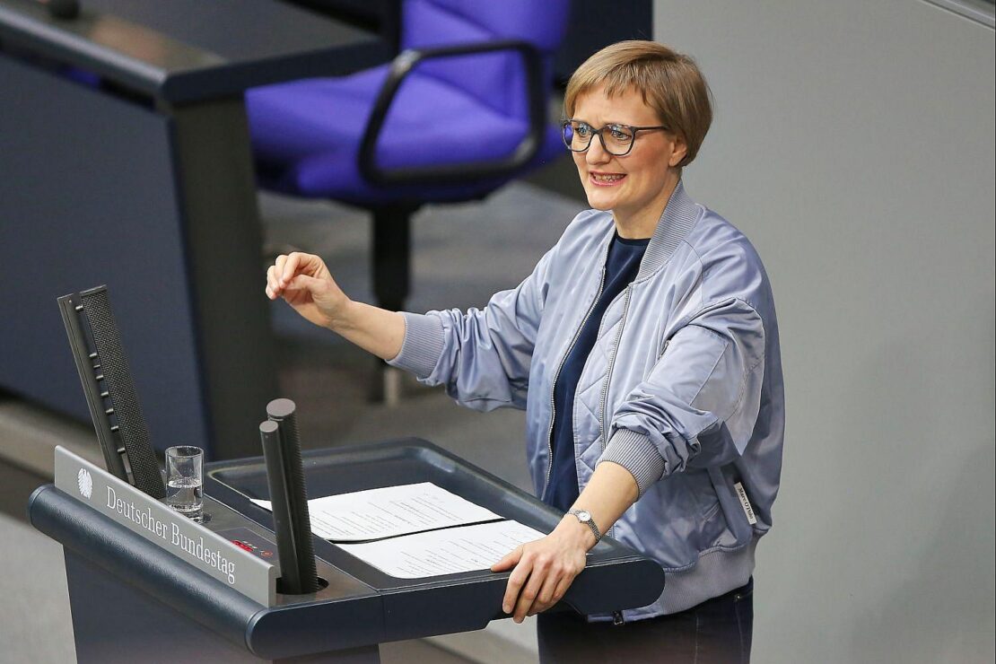 Grünen-Chefin wirft Regierung Versagen bei FCAS vor
