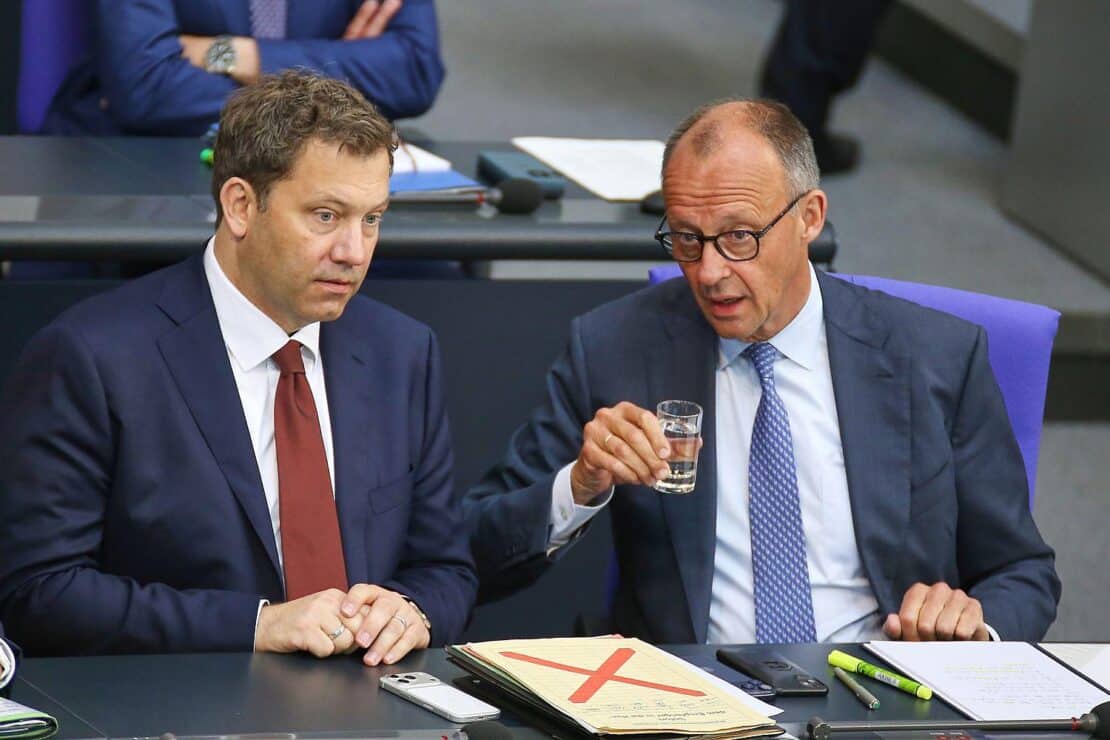 Insa: Union und SPD legen leicht zu