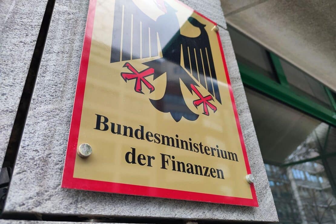 Klingbeil legt zwei Varianten für Einkommensteuerreform vor