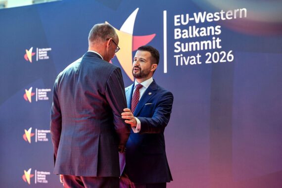 Friedrich Merz und Jakov Milatovic beim EU-Westbalkan-Gipfel für schnellere EU-Erweiterung.