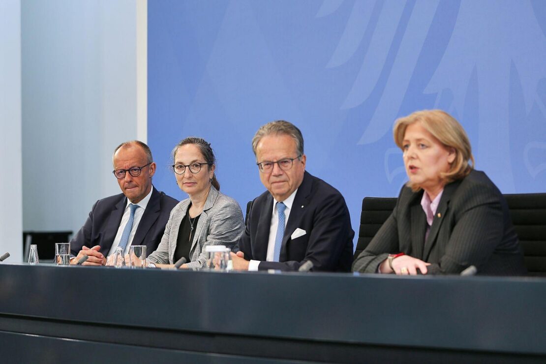 Merz will Empfehlungen der Rentenkommission komplett umsetzen