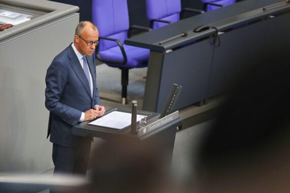 Friedrich Merz spricht im Bundestag über Europa, Freiheit, Frieden und neue Weltordnung.