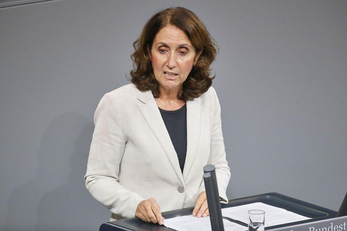 Özoguz fordert Fifa-Eingreifen bei Eklat um WM-Schiri