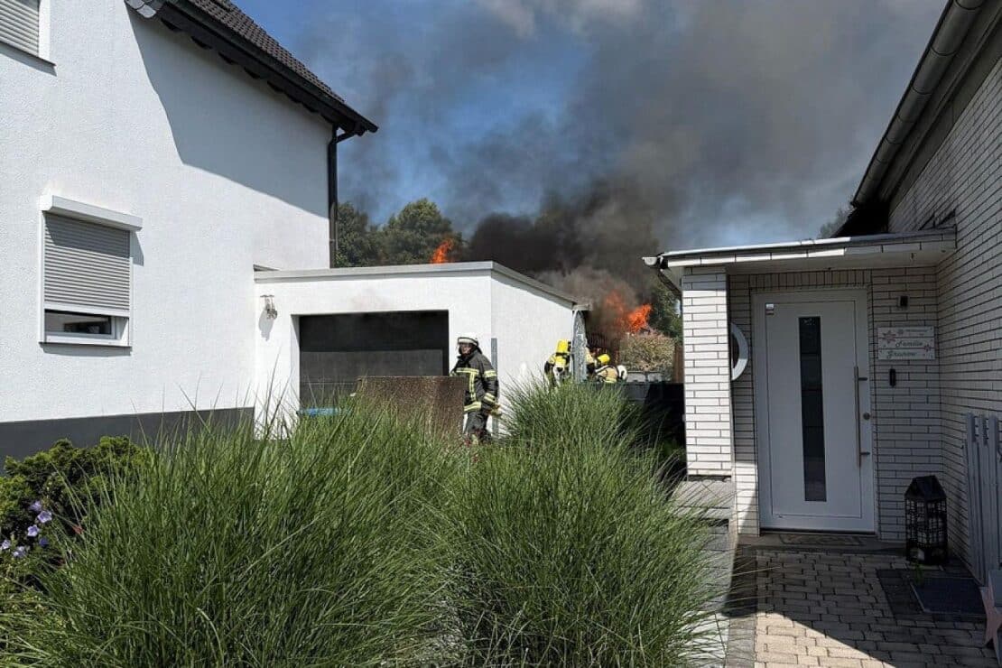 PKW-Brand in Garage in Witten-Heven