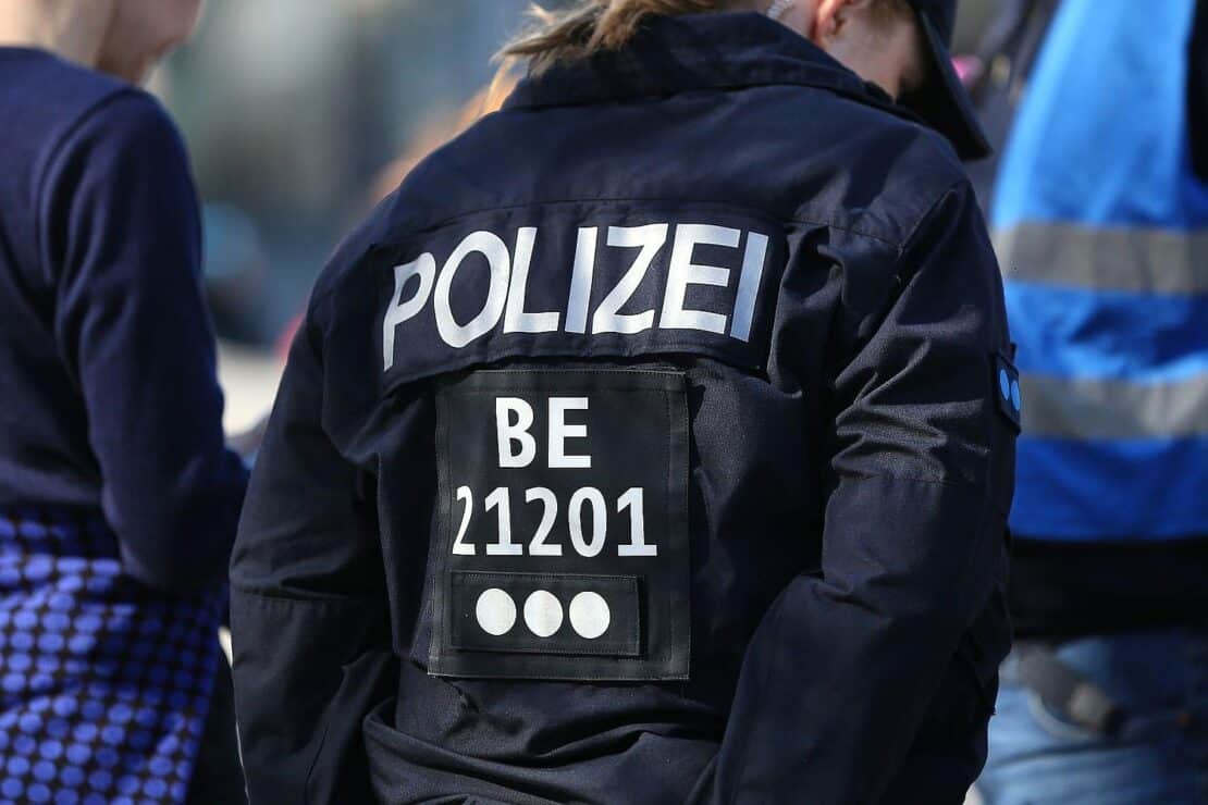 Polizei identifiziert weiteren Tatverdächtigen nach Ausschreitungen