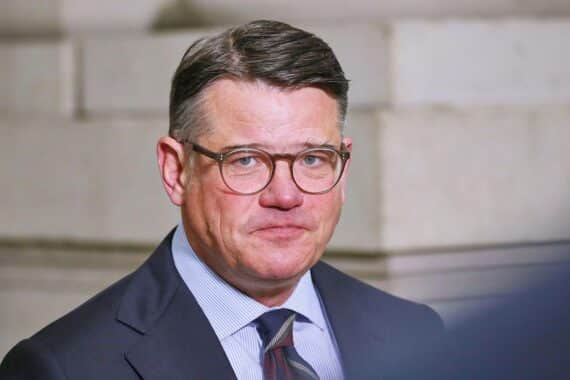 Ministerpräsident Boris Rhein und Oberbürgermeister Wingenfeld bei der Eröffnung des Hessentags.