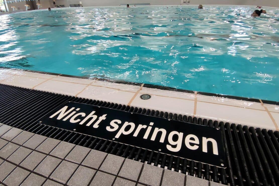 Schwimmmeister fordern bundesweite Bronze-Pflicht in Freibädern