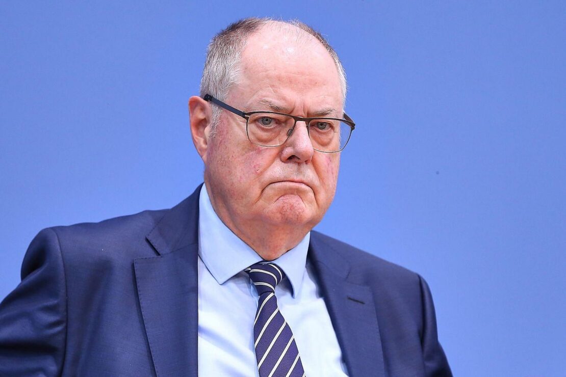 Steinbrück fordert Schuldenschnitt für Kommunen