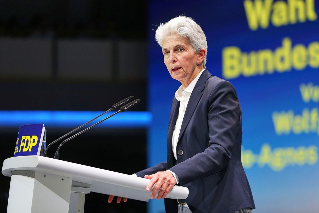 Strack-Zimmermann: Kandidatur sollte Austritte aus FDP verhindern