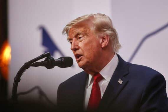 Donald Trump kündigt Lance Schroyer als neuen Chef der US-Einwanderungsbehörde ICE an.