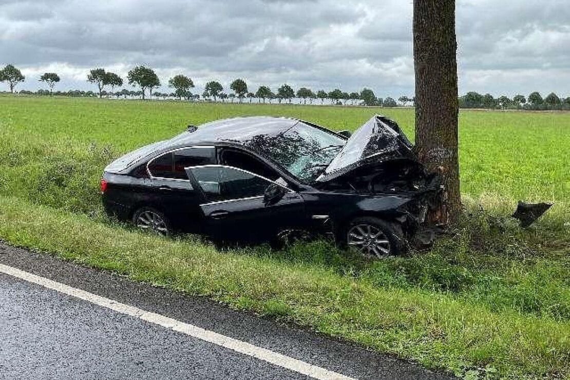 Verkehrsunfall in Sulingen mit zwei lebensgefährlich verletzten Personen