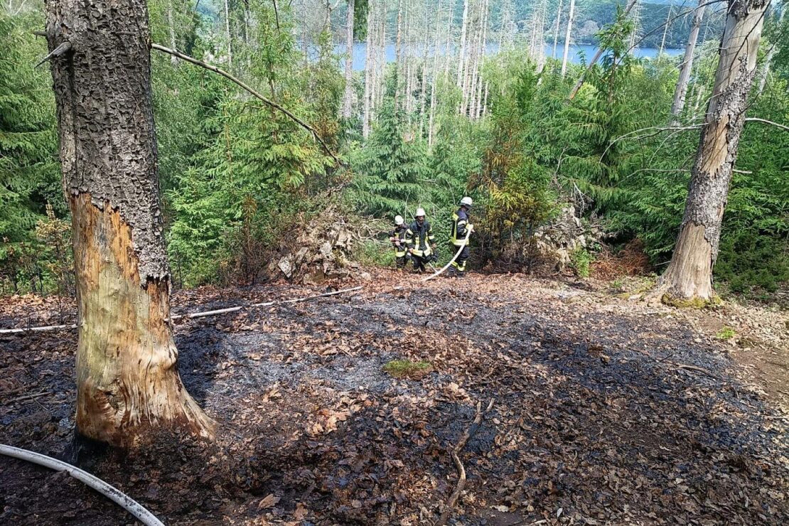 Waldbrand im Kermeter erfordert umfangreiche Löscharbeiten