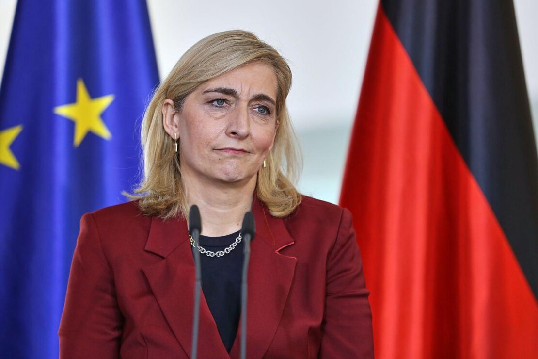 Warken will private Pflegevorsorge steuerlich fördern