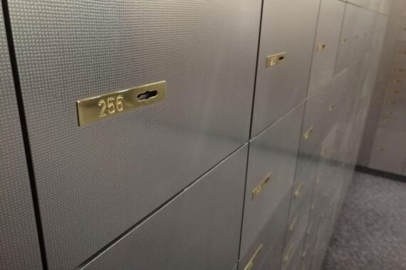 Aufgebrochene Bankschließfächer im Archiv, Hinweisbild zur Bankraub-Ermittlung in Rheydt.