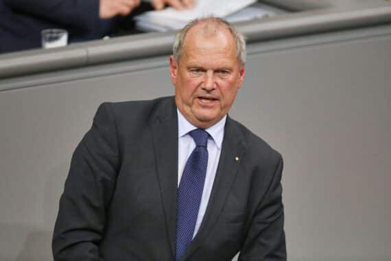 Fritz Güntzler im Archiv-Foto, im Kontext eines Kabinettsumbaus unter Kanzler Friedrich Merz.