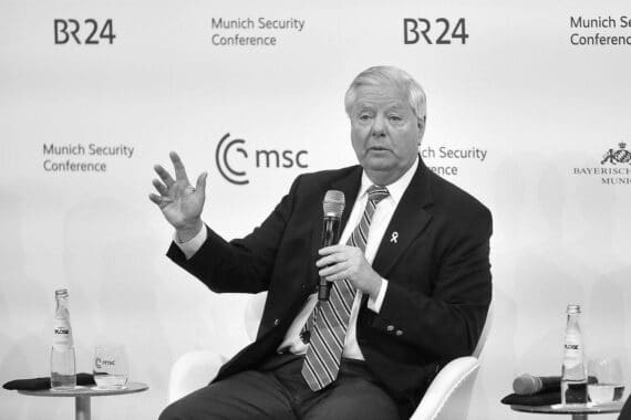 Lindsey Graham (Archivfoto): Bundesregierung hofft auf Fortbestand seiner transatlantischen Beziehungen und Russland-Sanktionen.