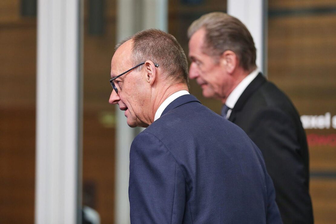 Bundesregierung bestätigt Treffen zwischen Merz und Döpfner