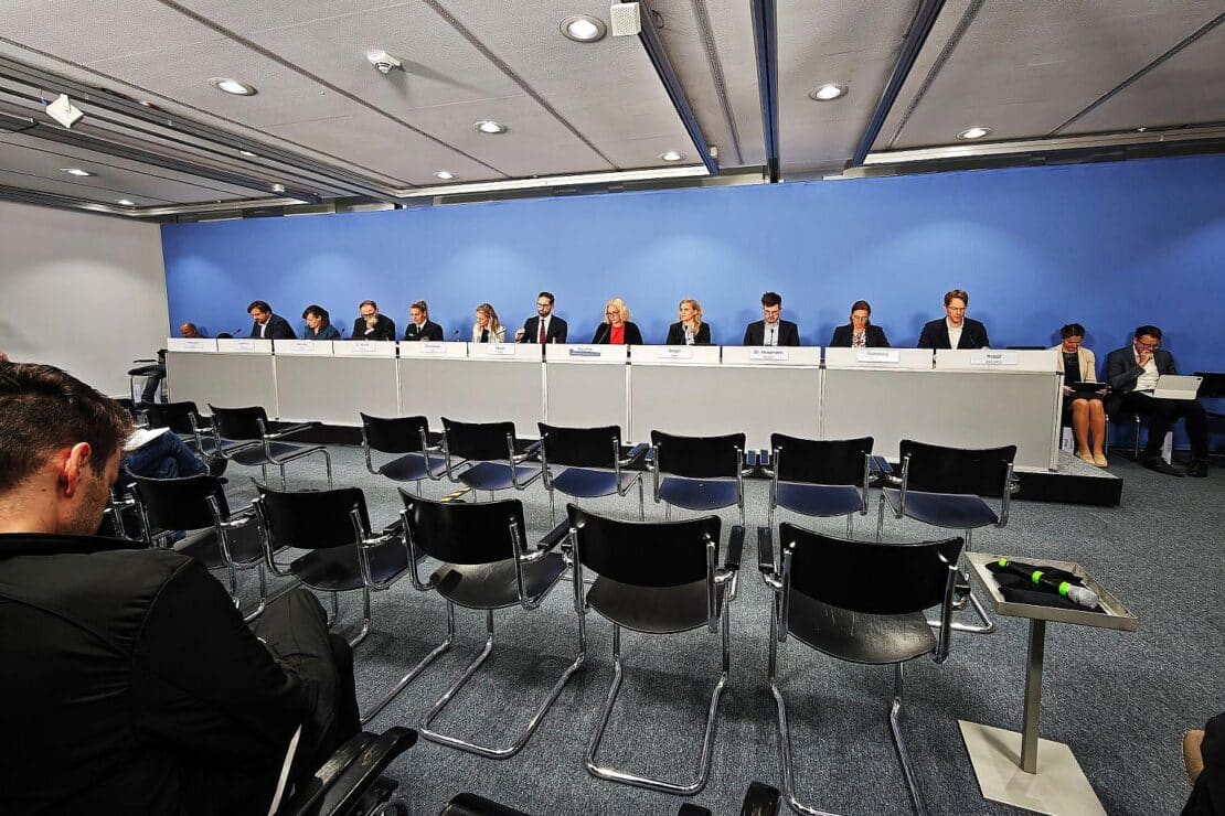 Bundesregierung fordert von Fifa Zugänglichkeit der WM