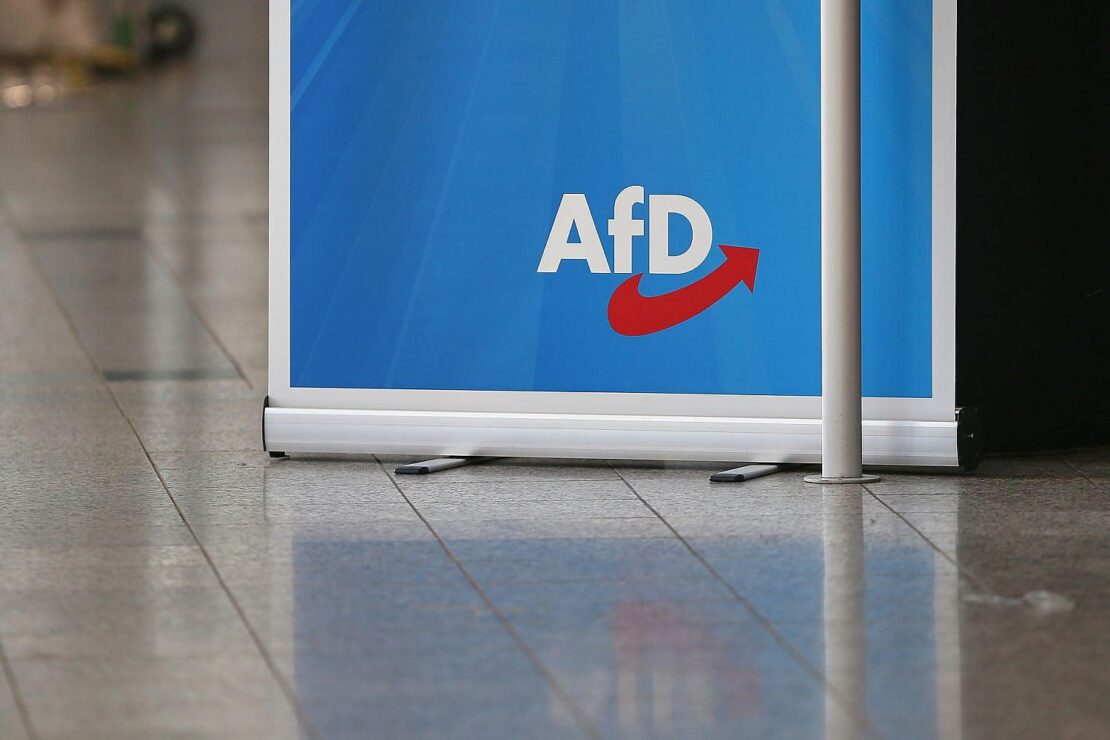 Demonstration gegen AfD-Infostand in Göttingen eskaliert