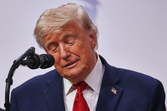 Ursula von der Leyen und Donald Trump (Archivfoto); EU-Kommission verhängt bald DMA-Strafe gegen Google.