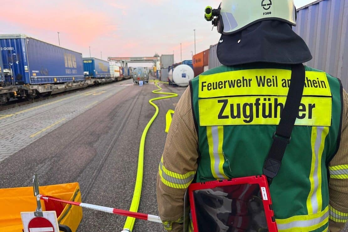 Feuerwehr stoppt Gefahrstoffaustritt in Weil am Rhein