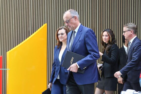 Franziska Hoppermann und Friedrich Merz, Fotoaufnahme in Berlin, 27.07.2026, via dts Nachrichtenagentur.