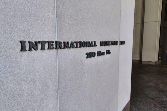IWF-Archivfoto: Internationaler Währungsfonds in Washington, symbolisch für gesenkte Wachstumsprognosen.
