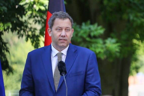 Lars Klingbeil spricht über Reformen und die Einheit der Koalition in Berlin.