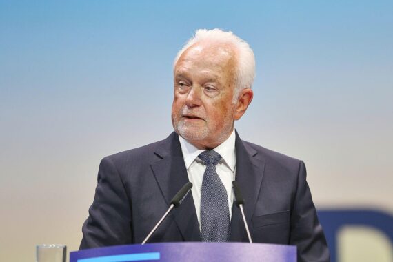 Wolfgang Kubicki spricht über politische Positionen zur AfD und Linken vor Landtagswahl.