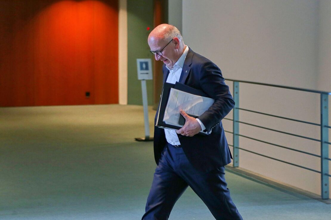 Künast stellt Wegners Eignung als Bürgermeister infrage