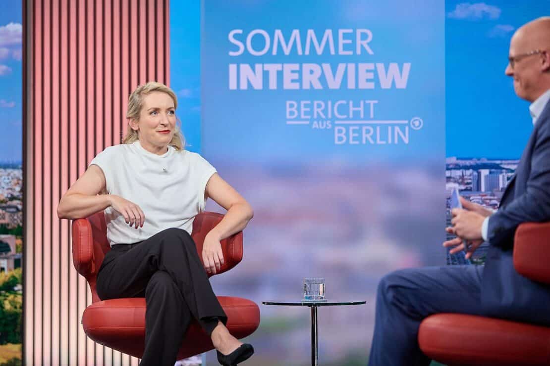 Linken-Chefin will "breite Bündnisse gegen diesen Sozialkahlschlag"