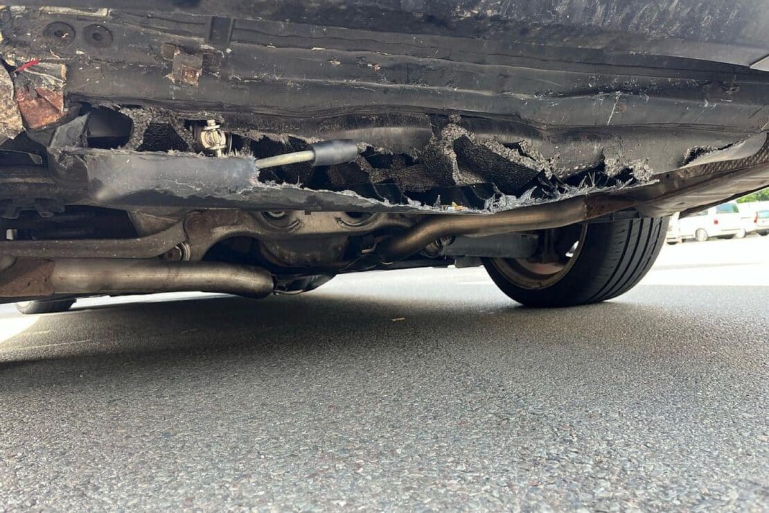 Polizei stoppt Auto mit über 20 Mängeln in Lennep