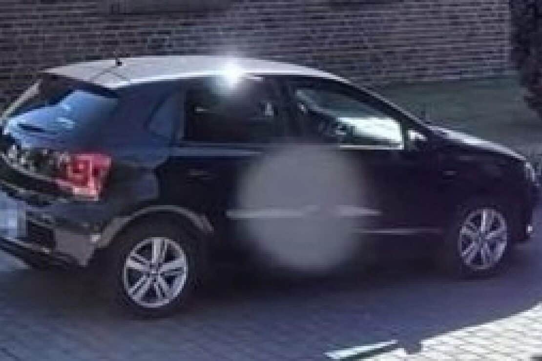 Polizei sucht schwarzen VW Polo nach Tötungsdelikt in Lehre