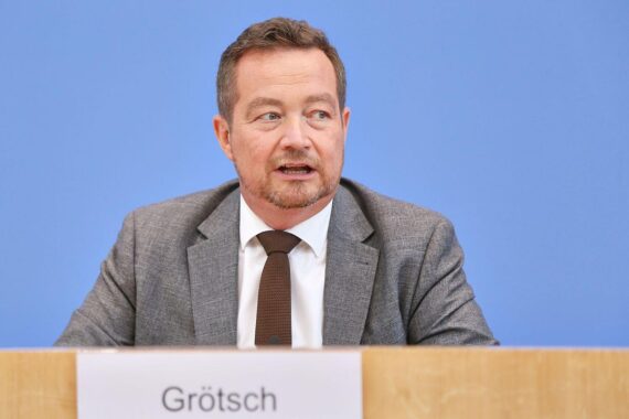 Uli Grötsch spricht über notwendige Veränderungen in der Fehlerkultur der Polizei.