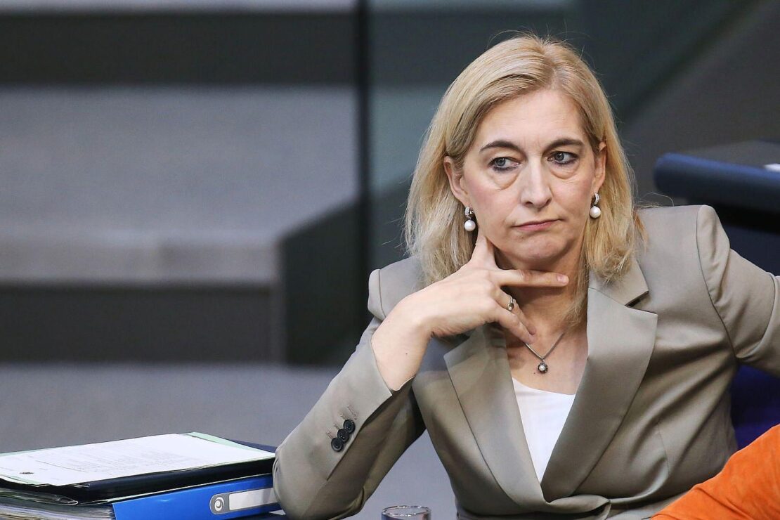 SPD-Frauen für Warken als Spahn-Nachfolgerin